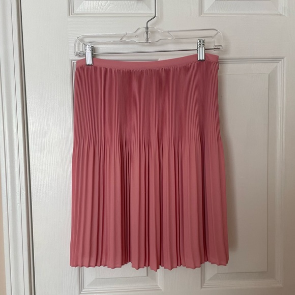 Loft Pleated Midi Skirt in Pink - Picture 2 of 4